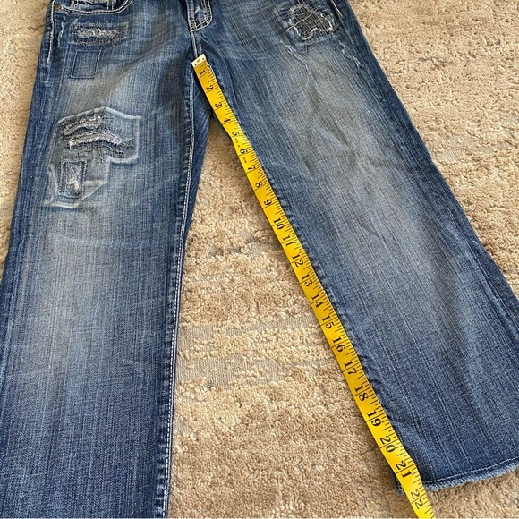 BKE Culture Cropped Jeans Y2K Patched Embroidered Distressed Medium Wash: 27 - Picture 3 of 10
